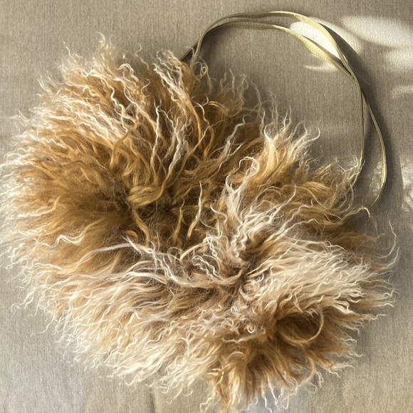 Mongolian Lamb Fur Handbag - Picture 1 of 4